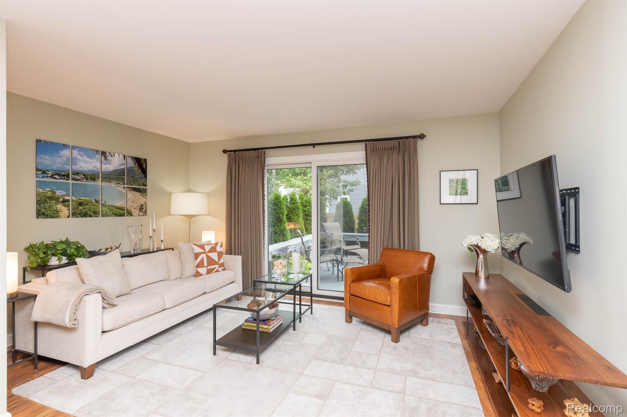 1803 Southfield Road Birmingham, MI 48009 - Photo 23 of 44 Living room