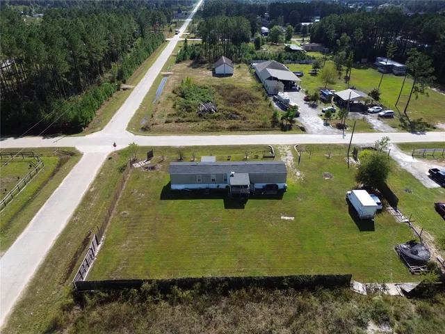 $1,300 | 239 Road 5027 Cleveland Tx 77327, Cleveland, TX 77327