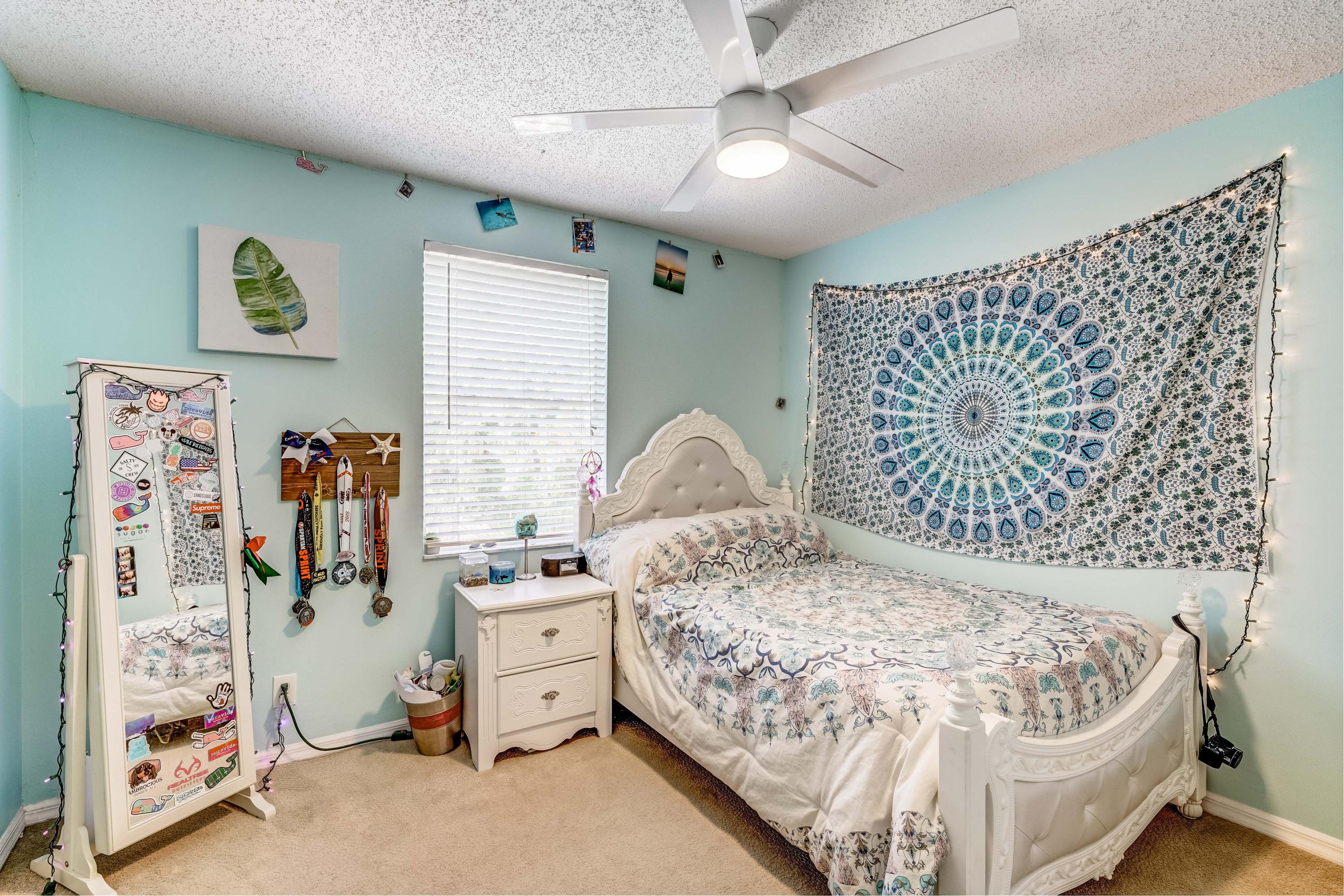 141 St Michaels Court Jupiter, FL 33458 - Photo 16 of 37 Bedroom # 2