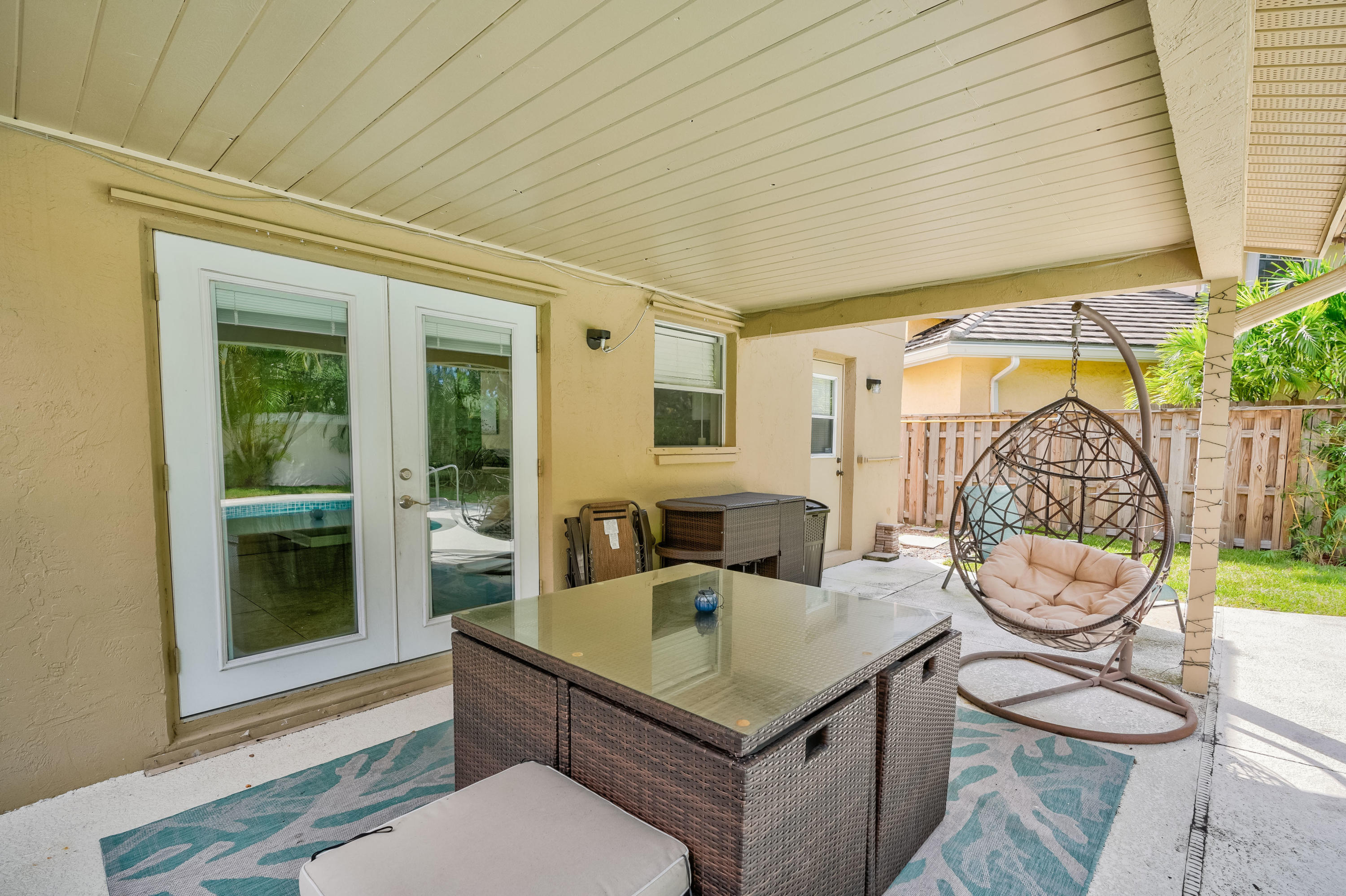 141 St Michaels Court Jupiter, FL 33458 - Photo 28 of 37 Covered Patio