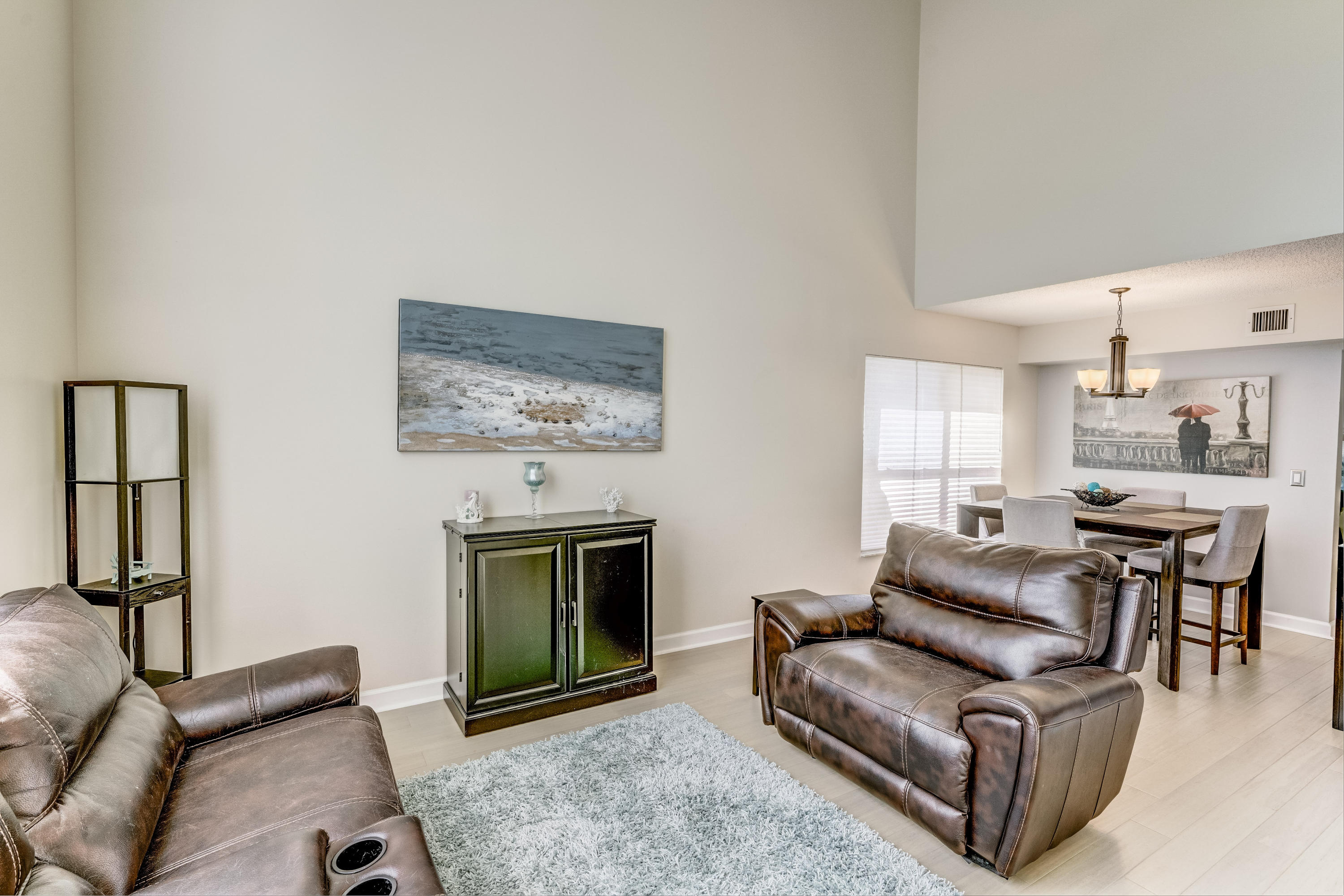 141 St Michaels Court Jupiter, FL 33458 - Photo 3 of 37 Formal Living Room