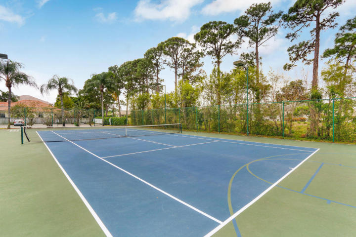 141 St Michaels Court Jupiter, FL 33458 - Photo 36 of 37 Stonebriar Community Tennis Courts