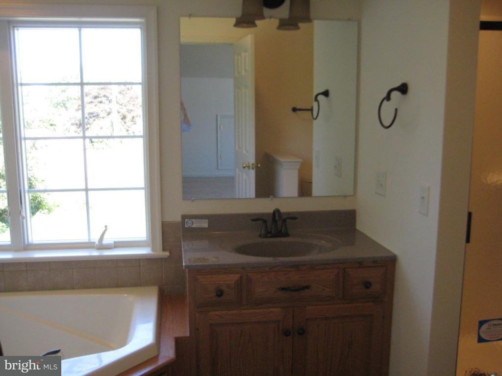 1250 Fonderwhite Road, Unit 1 Lebanon, PA 17042 - Photo 7 of 16 Gallery Image 7