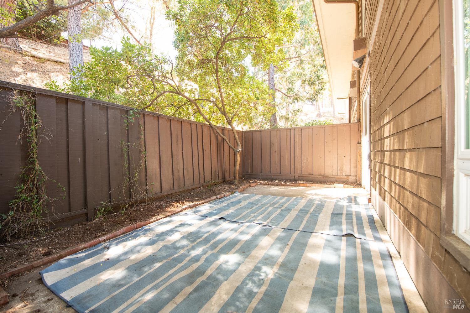 88 Forest Lane San Rafael, CA 94903 - Photo 14 of 26