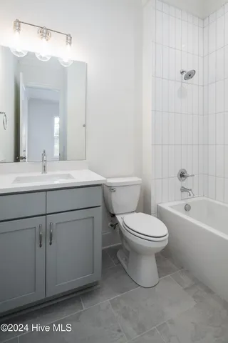 $719,900 | 138 Pine Tree Point, Snow Hill, NC 28580