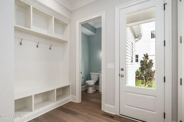 $719,900 | 138 Pine Tree Point, Snow Hill, NC 28580