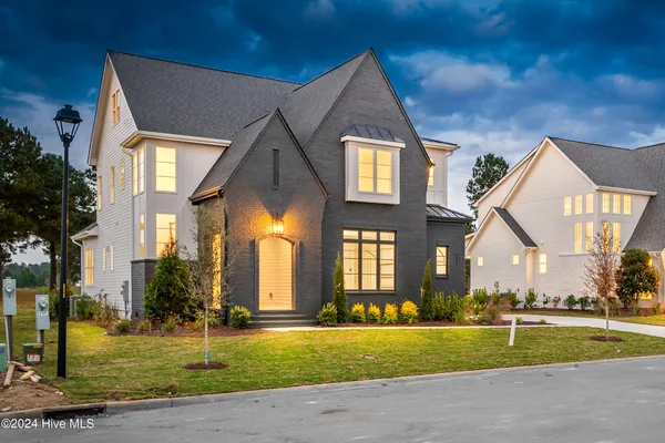 $719,900 | 138 Pine Tree Point, Snow Hill, NC 28580
