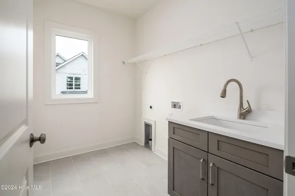 $719,900 | 138 Pine Tree Point, Snow Hill, NC 28580