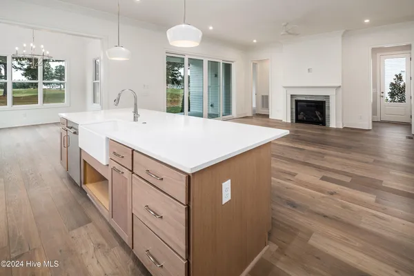 $719,900 | 138 Pine Tree Point, Snow Hill, NC 28580