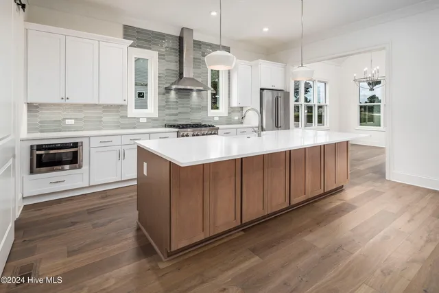 $719,900 | 138 Pine Tree Point, Snow Hill, NC 28580