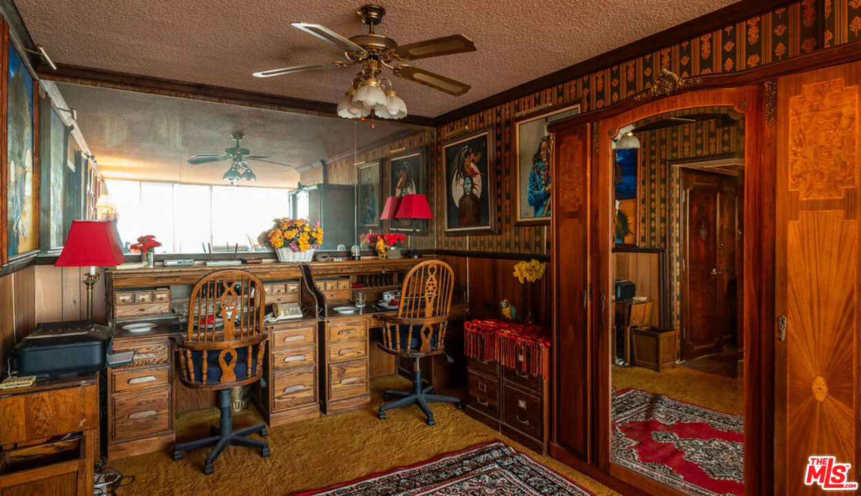 8787 Shoreham Drive, Unit 607 West Hollywood, CA 90069 - Photo 12 of 25 a view of a chairs and table in a elevator