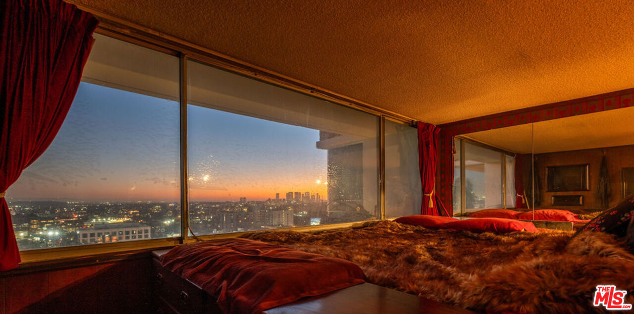 8787 Shoreham Drive, Unit 607 West Hollywood, CA 90069 - Photo 25 of 25 a outdoor space with furniture and city view