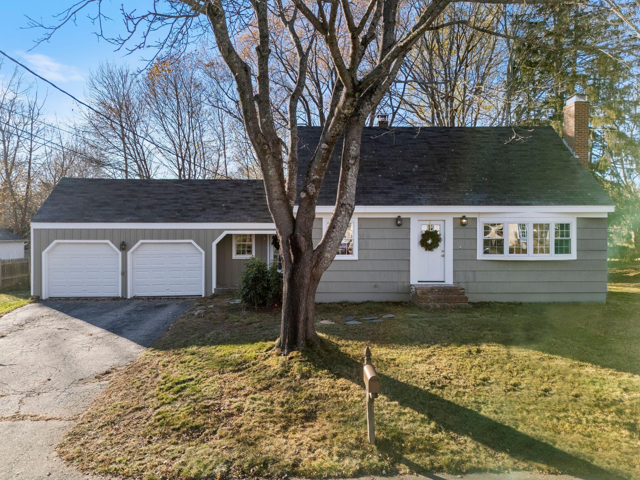 4 Jewett Road Cape Elizabeth, ME 04107 - Photo 2 of 41 4_Jewett_Rd_02