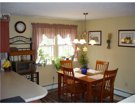 421 River Road Standish, ME 04084 - Photo 5 of 16 Dining Room.