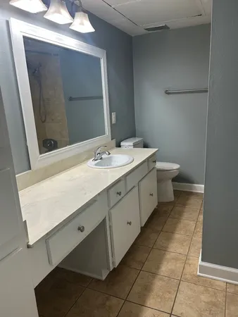 $2,000 | 359 North Post Oak Lane, Unit 121, Houston, TX 77024