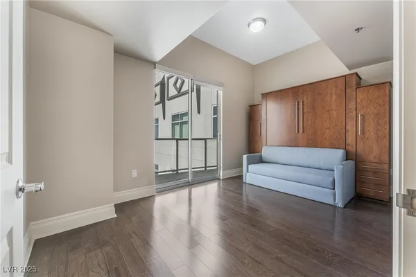 $2,495 | 150 South Las Vegas Boulevard, Unit 2307, Las Vegas, NV 89101