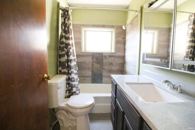 $119,900 | 233 East Commerce Street, Dunkirk, IN 47336