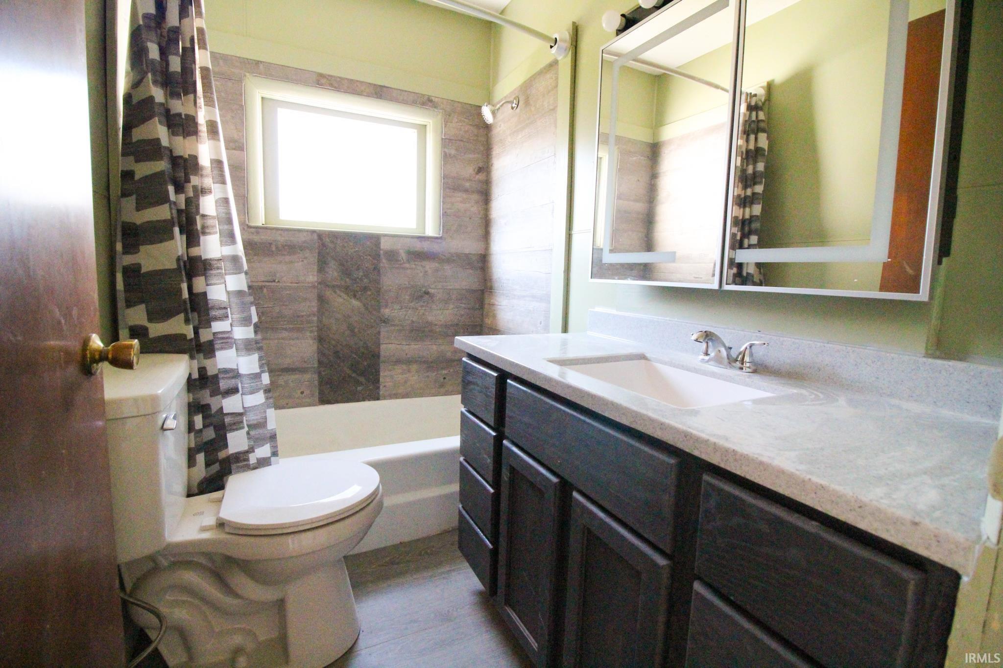 233 East Commerce Street Dunkirk, IN 47336 - Photo 13 of 18