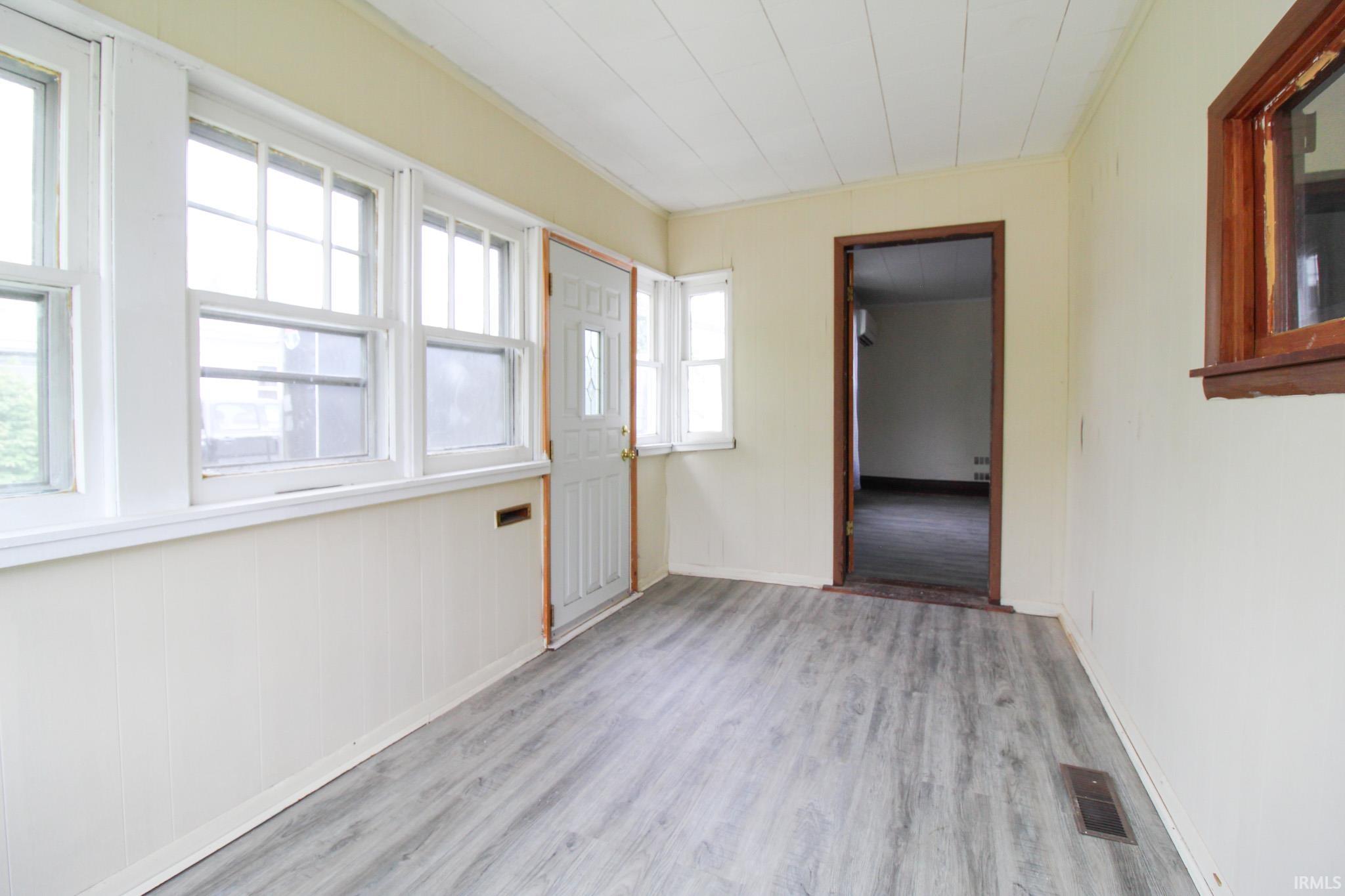 233 East Commerce Street Dunkirk, IN 47336 - Photo 4 of 18