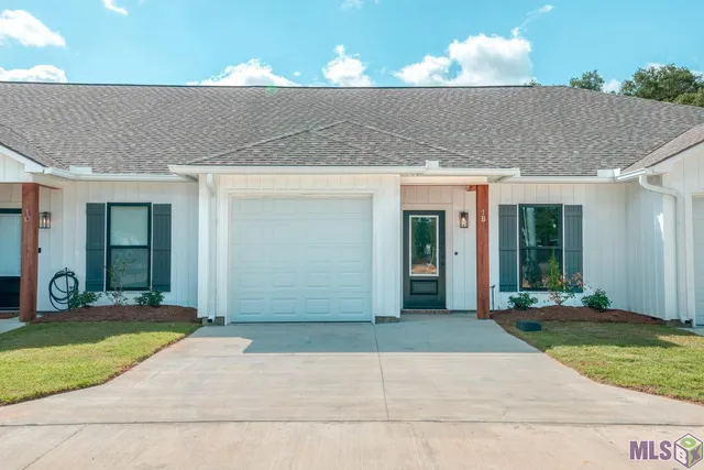 $215,500 | 8739 Lockhart Road, Unit 13A, Denham Springs, LA 70726