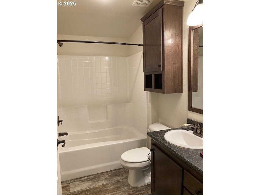 3075 Southwest River View Drive Pendleton, OR 97801 - Photo 17 of 34 a bathroom with a granite countertop bathtub shower sink vanity and toilet