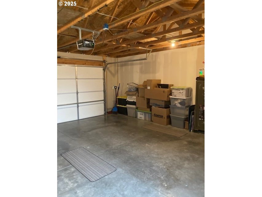 3075 Southwest River View Drive Pendleton, OR 97801 - Photo 27 of 34 a view of a room with racks