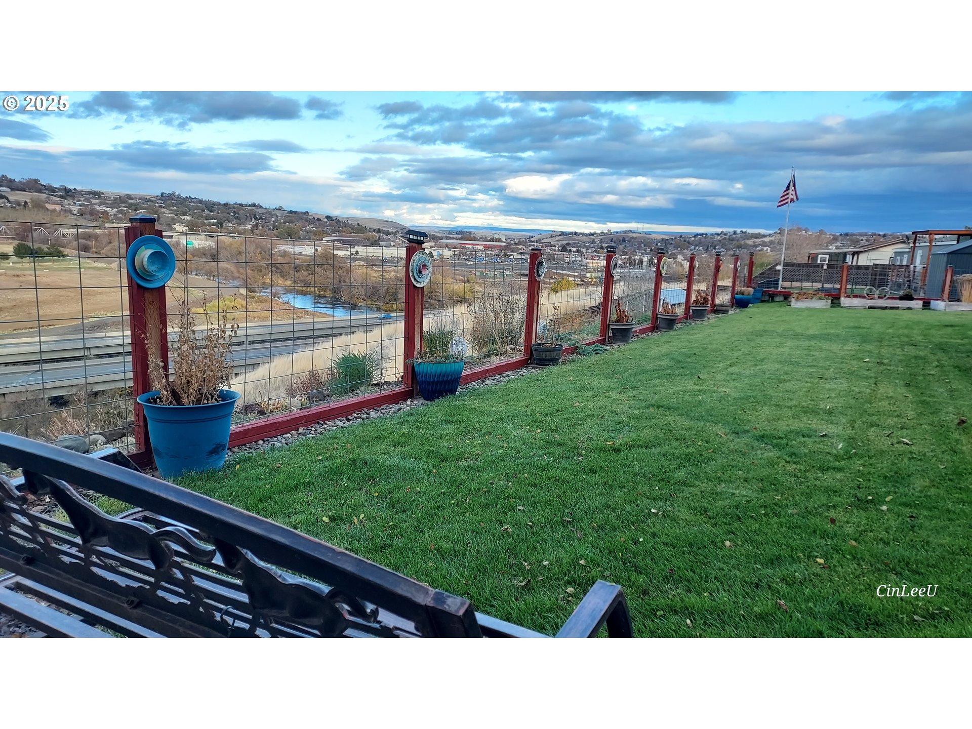 3075 Southwest River View Drive Pendleton, OR 97801 - Photo 34 of 34 a view of a terrace with yard