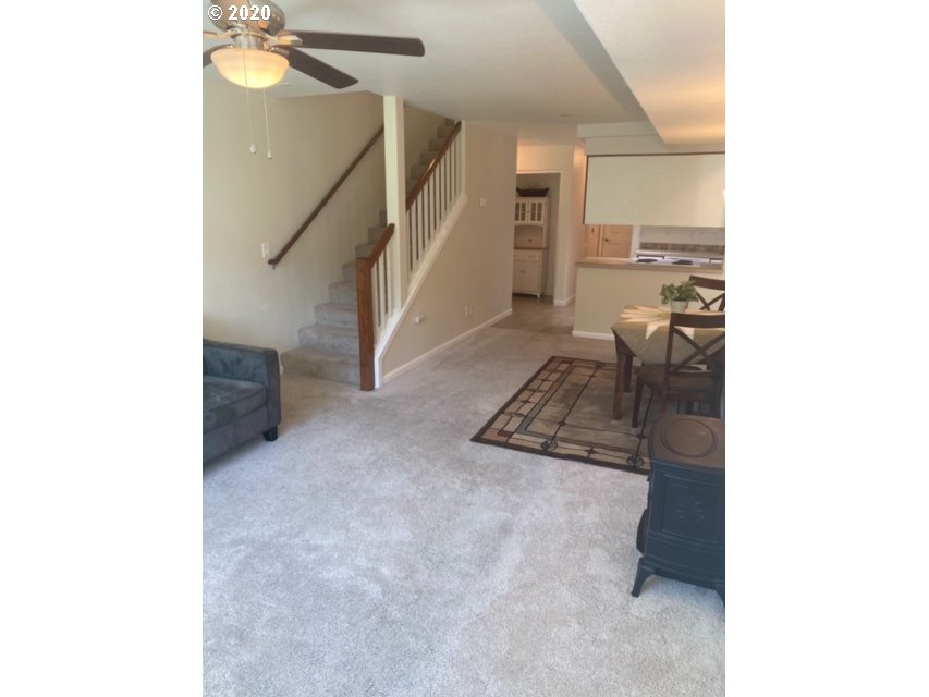 418 Walnut Way Silverton, OR 97381 - Photo 2 of 26