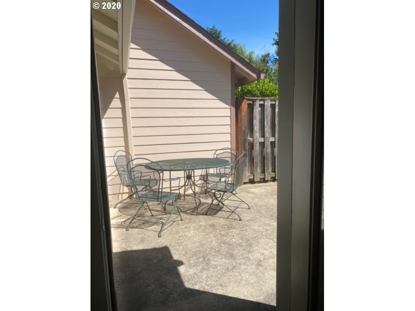 418 Walnut Way Silverton, OR 97381 - Photo 17 of 26
