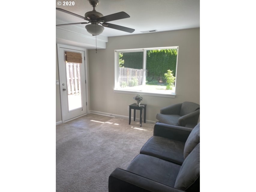 418 Walnut Way Silverton, OR 97381 - Photo 9 of 26