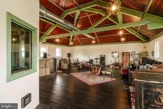 $1,070,000 | 4900 Longshore Avenue, Philadelphia, PA 19135