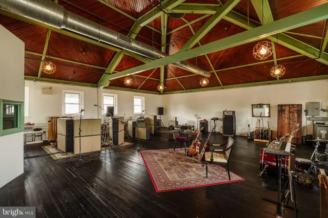 $1,070,000 | 4900 Longshore Avenue, Philadelphia, PA 19135