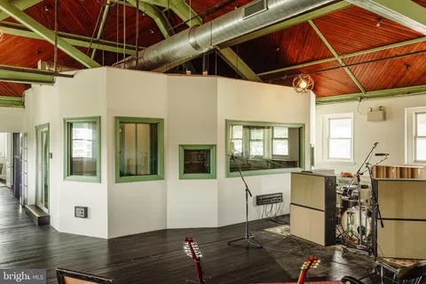 $1,070,000 | 4900 Longshore Avenue, Philadelphia, PA 19135