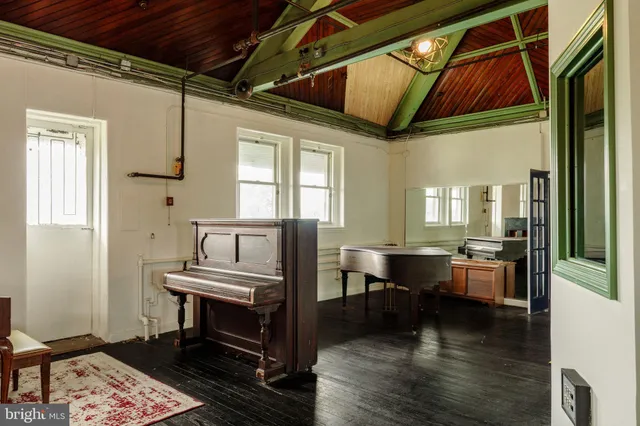 $1,070,000 | 4900 Longshore Avenue, Philadelphia, PA 19135