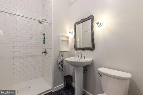 $1,070,000 | 4900 Longshore Avenue, Philadelphia, PA 19135