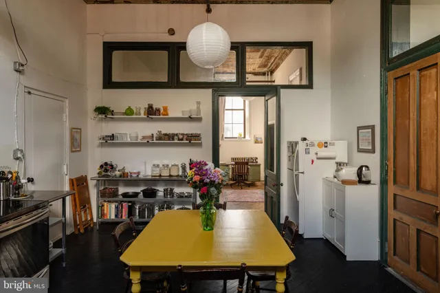 a car parked in front of a building