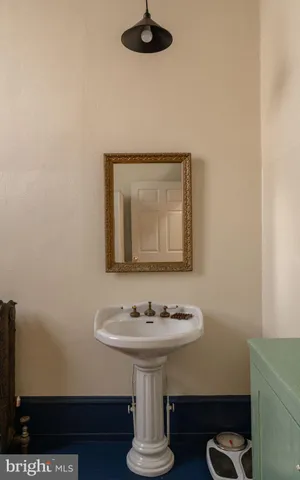 $1,070,000 | 4900 Longshore Avenue, Philadelphia, PA 19135