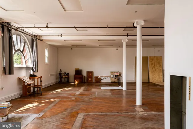 $1,070,000 | 4900 Longshore Avenue, Philadelphia, PA 19135