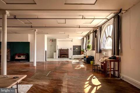 $1,070,000 | 4900 Longshore Avenue, Philadelphia, PA 19135