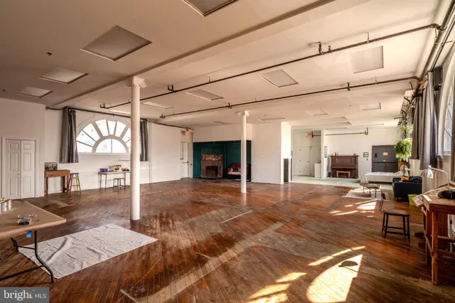 $1,070,000 | 4900 Longshore Avenue, Philadelphia, PA 19135