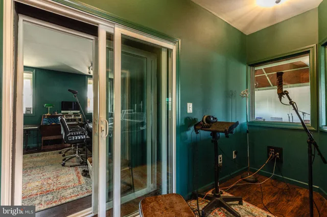 $1,070,000 | 4900 Longshore Avenue, Philadelphia, PA 19135