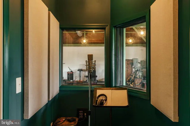 $1,070,000 | 4900 Longshore Avenue, Philadelphia, PA 19135