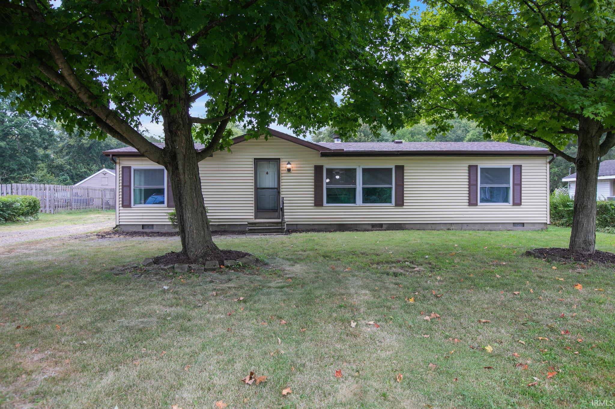 57553 Oakside Road Mishawaka, IN 46544 - Photo 1 of 20 Gallery Image 1