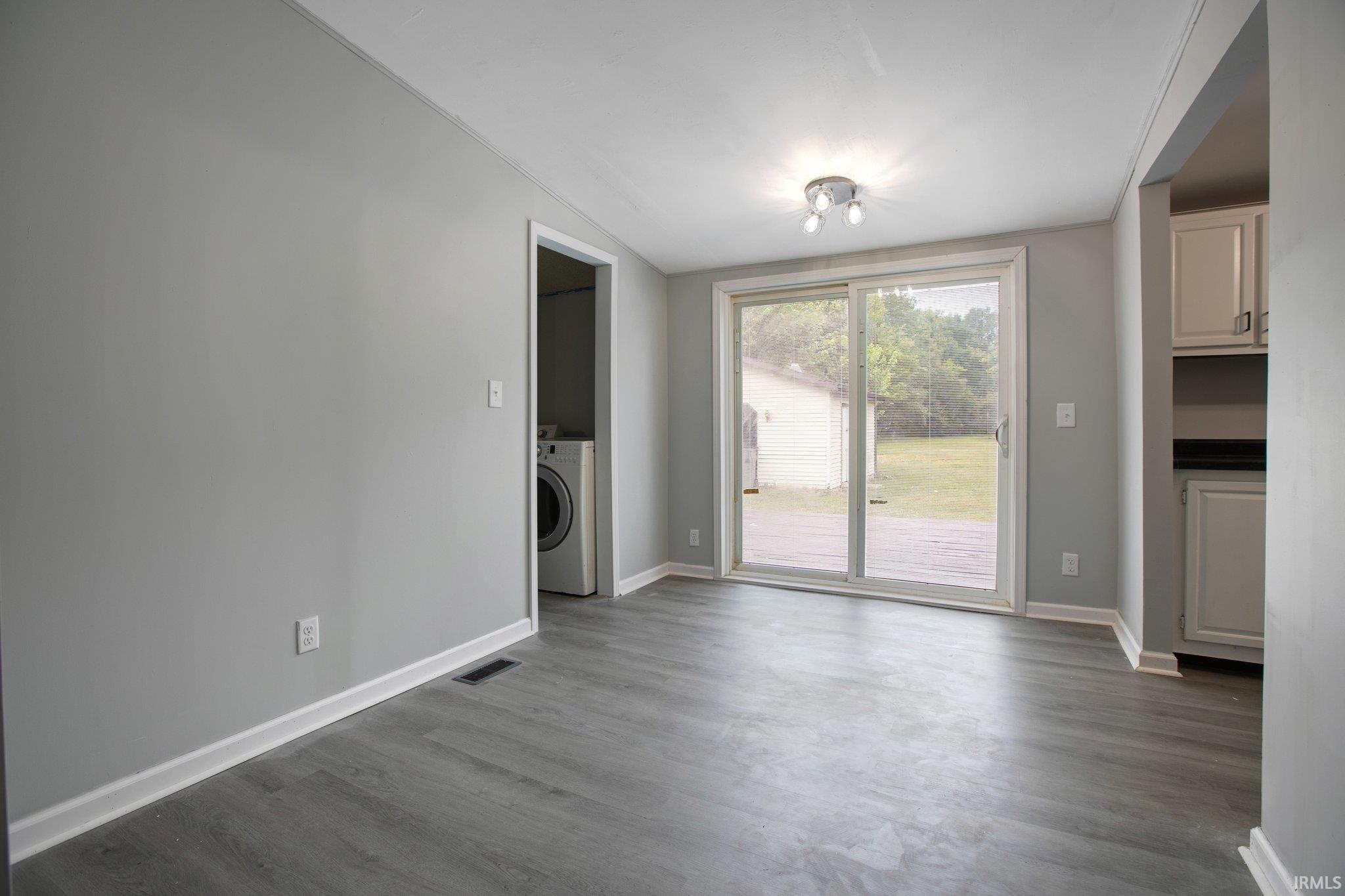 57553 Oakside Road Mishawaka, IN 46544 - Photo 12 of 20 Gallery Image 12