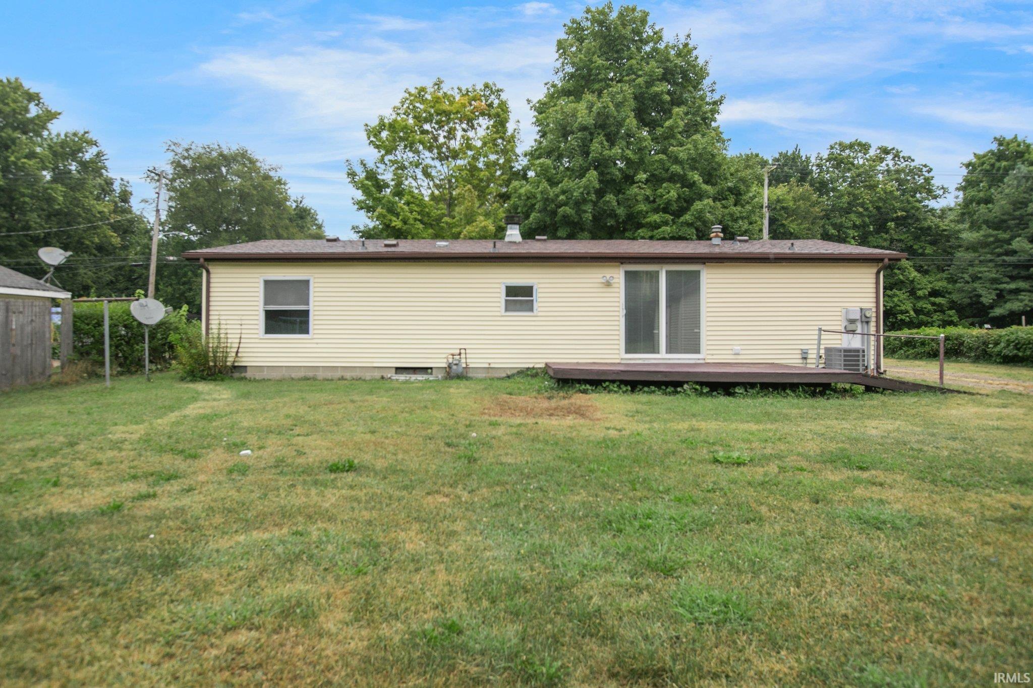 57553 Oakside Road Mishawaka, IN 46544 - Photo 17 of 20 Gallery Image 17