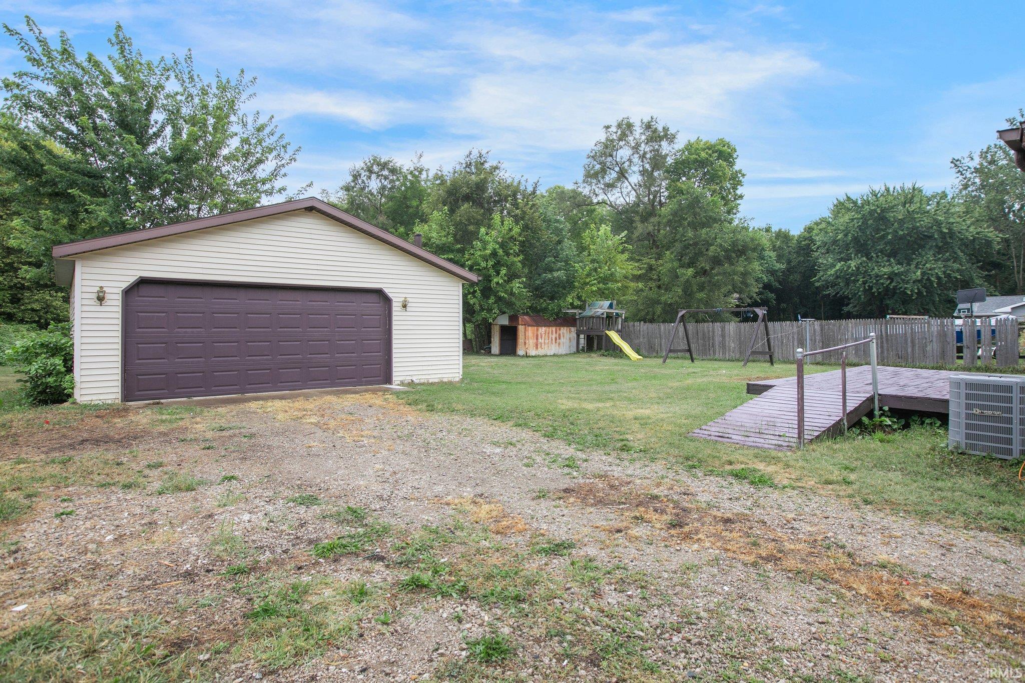 57553 Oakside Road Mishawaka, IN 46544 - Photo 18 of 20 Gallery Image 18