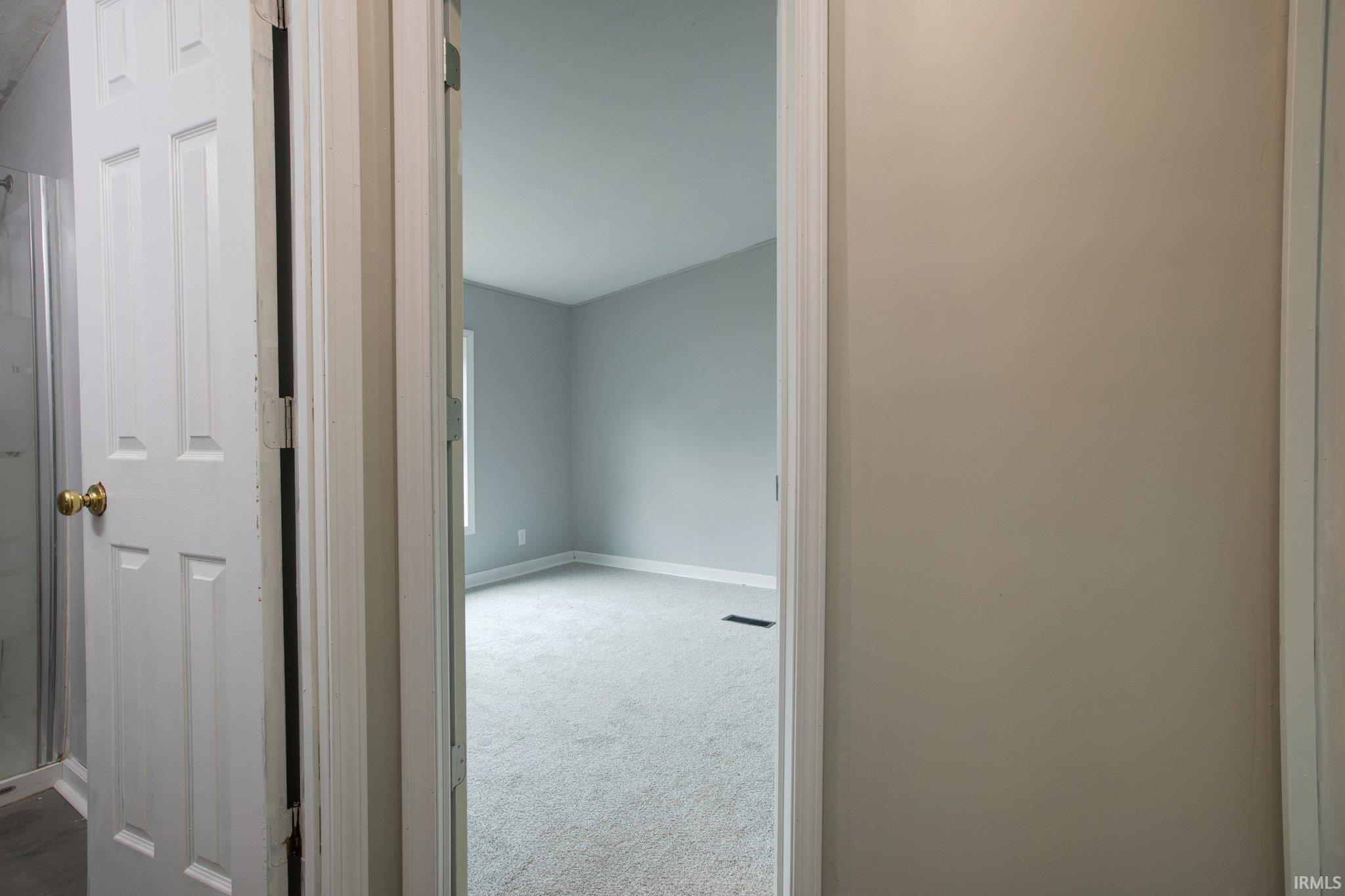57553 Oakside Road Mishawaka, IN 46544 - Photo 6 of 20 Gallery Image 6