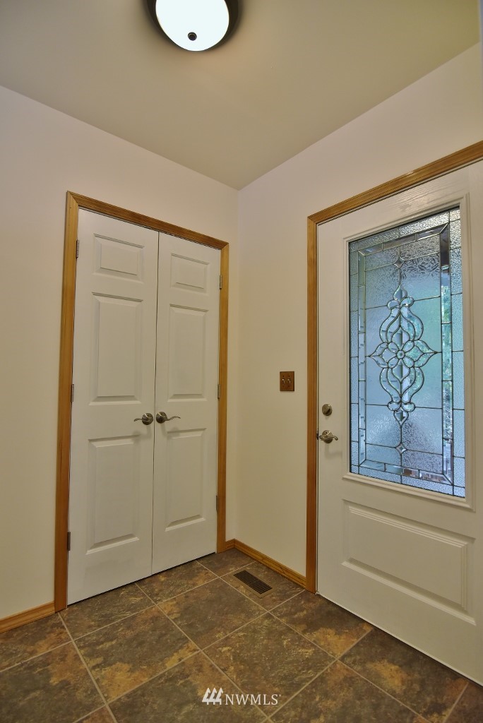 2161 Rocky Point Road Northwest Bremerton, WA 98312 - Photo 2 of 24 Gallery Image 2