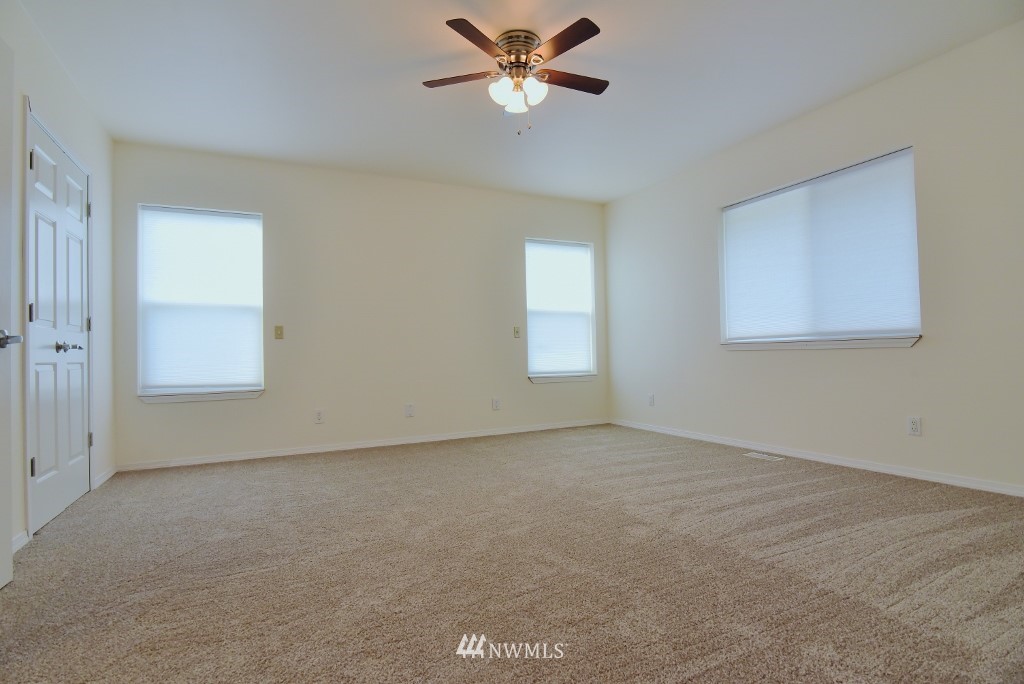 2161 Rocky Point Road Northwest Bremerton, WA 98312 - Photo 12 of 24 Gallery Image 12