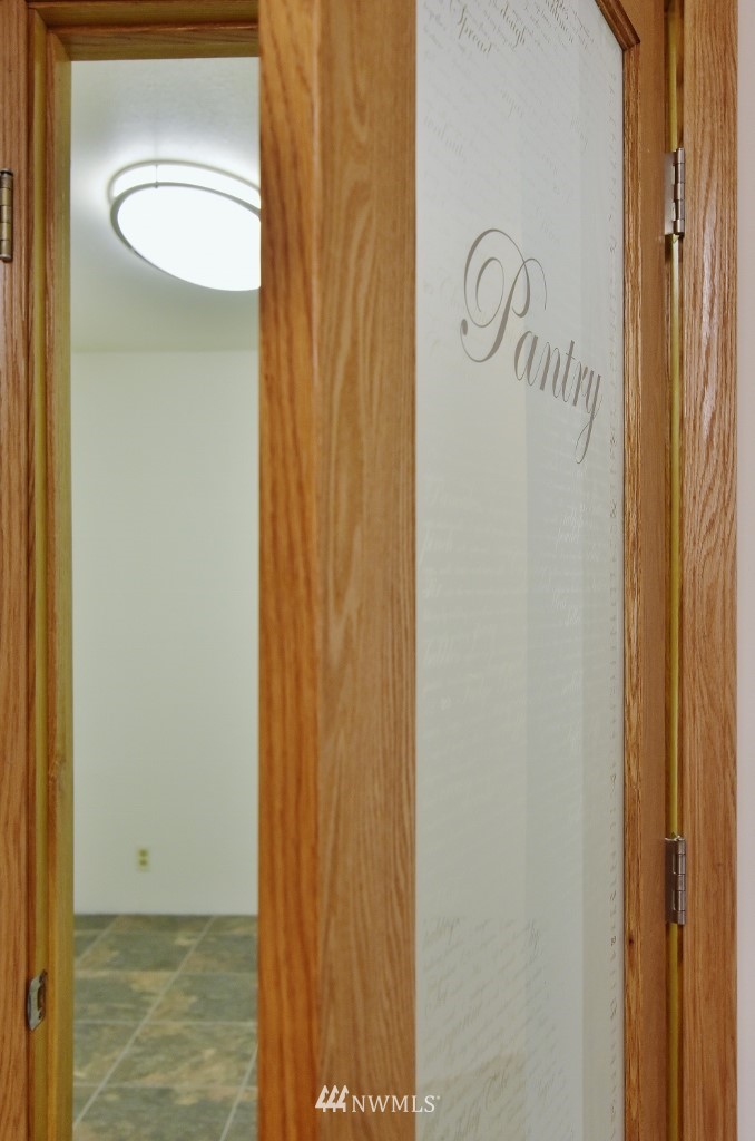2161 Rocky Point Road Northwest Bremerton, WA 98312 - Photo 7 of 24 Gallery Image 7